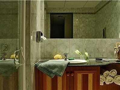 Appartementhotel Palace Heviz,  Badezimmer - ✔️ Hotel Palace Hévíz**** ✔️ Wellnesshotel am Hévíz
