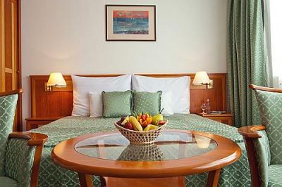 Hotel Palace Palota Heviz Appartements - ✔️ Hotel Palace Hévíz**** ✔️ Wellnesshotel am Hévíz