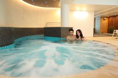 Hotel Palota Heviz - Jakuzzi im Wellnesshotel in Heviz - ✔️ Hotel Palace Hévíz**** ✔️ Wellnesshotel am Hévíz